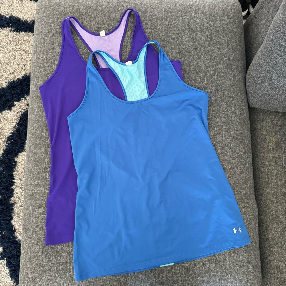 Under Armour Heatgear Tanktops in Large